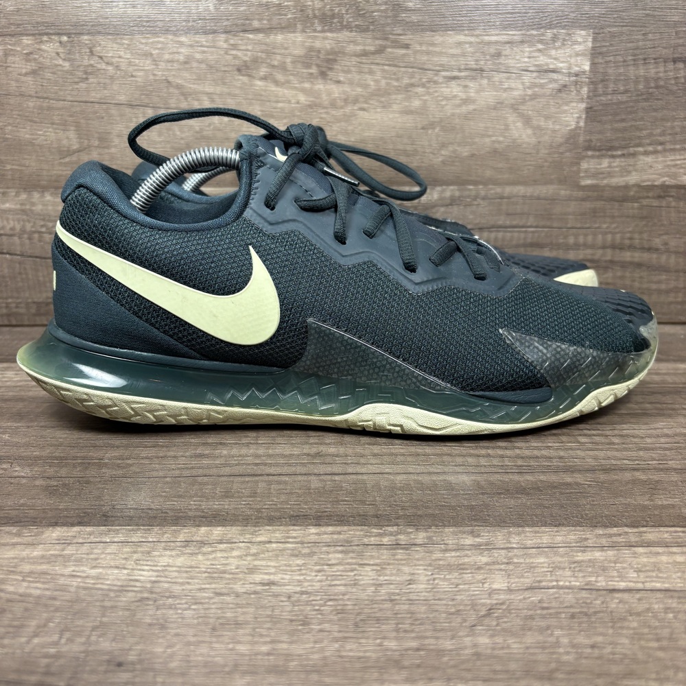 Nike Court Zoom Vapor Cage 4 Rafa Tennis Green Mens Size 11.5 DD1579-301 Sneaker